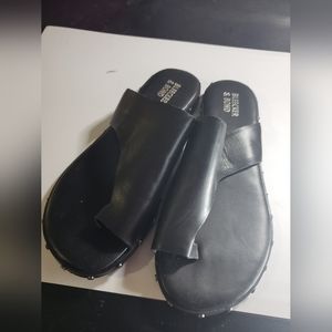 EUC Bleecker & Bond Sandals